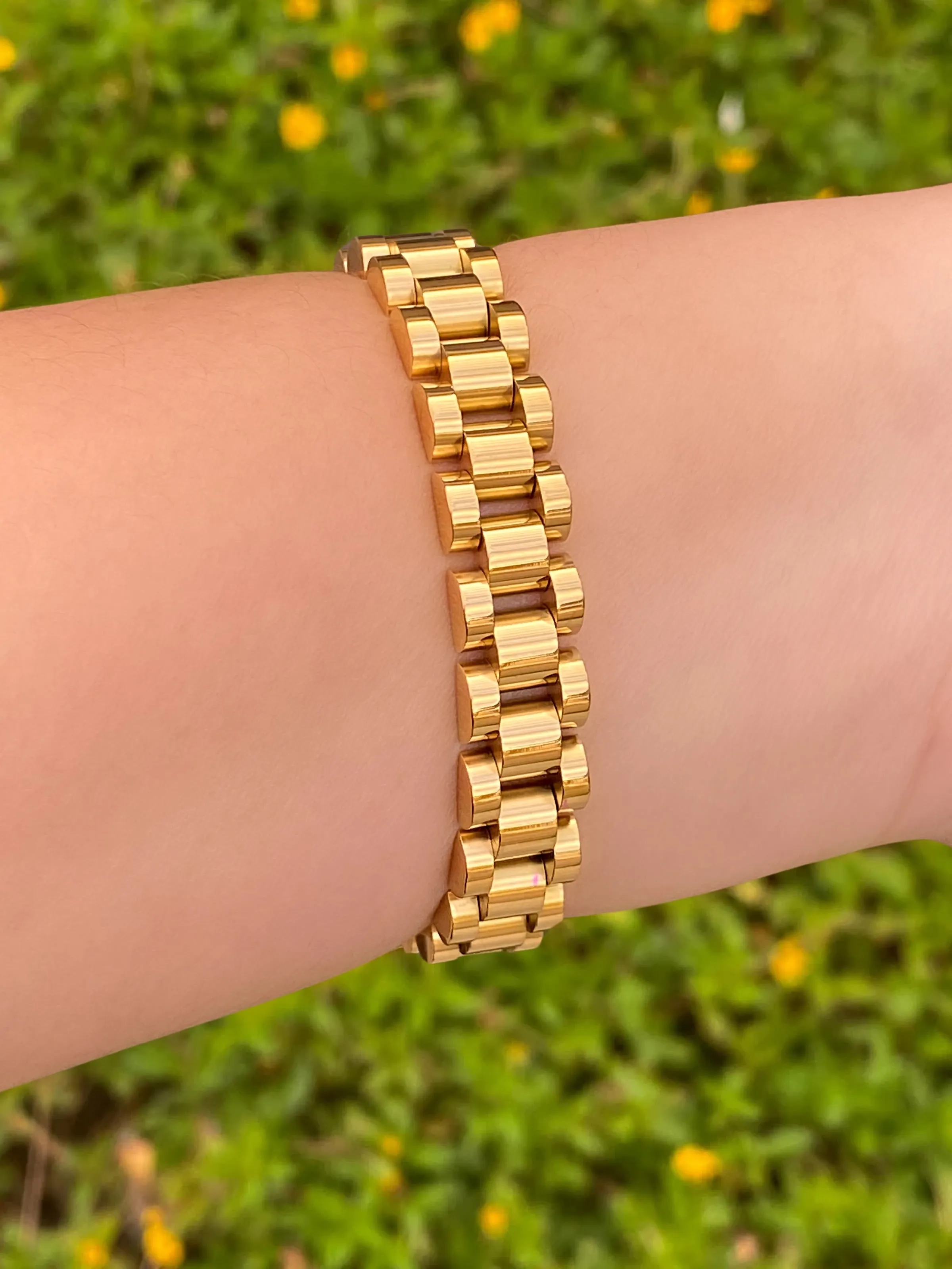 Brazalete Tipo Cadena Reloj Dorada Lisa
