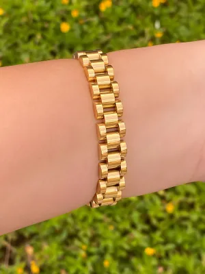 Brazalete Tipo Cadena Reloj Dorada Lisa