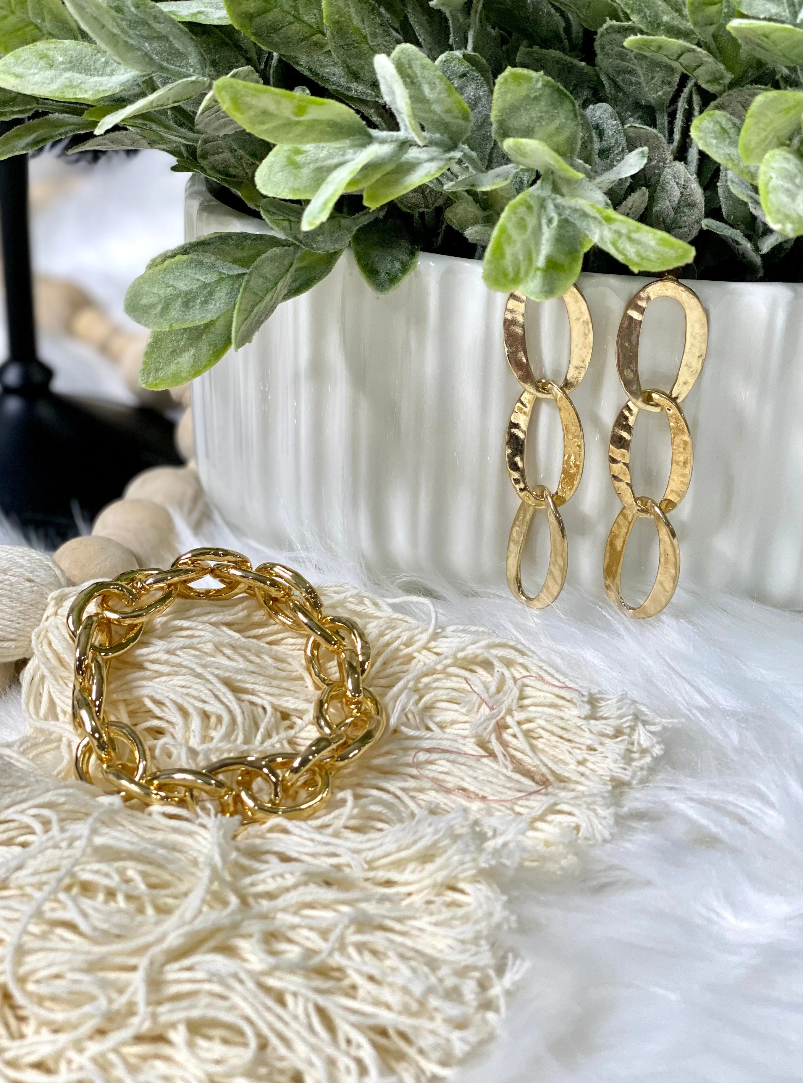 Chunky Chain Link Earrings in Gold