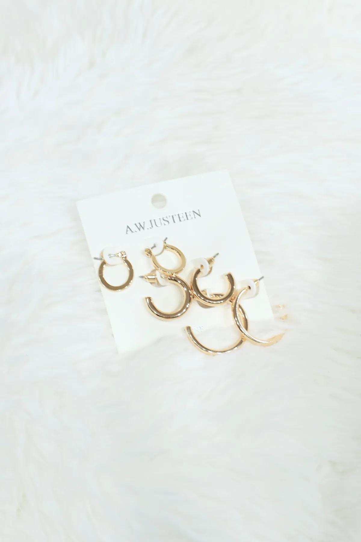 GOLD CHUNKY HOOPS