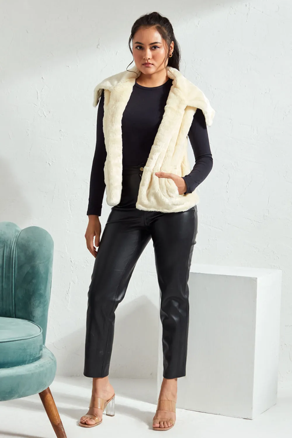 Rebato Collar Jacket