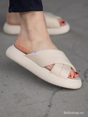 TOMS Beige stoffsandal med lys chunky såle