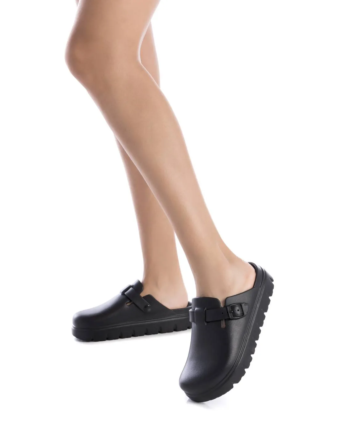 XTI Women's clogs 144137
