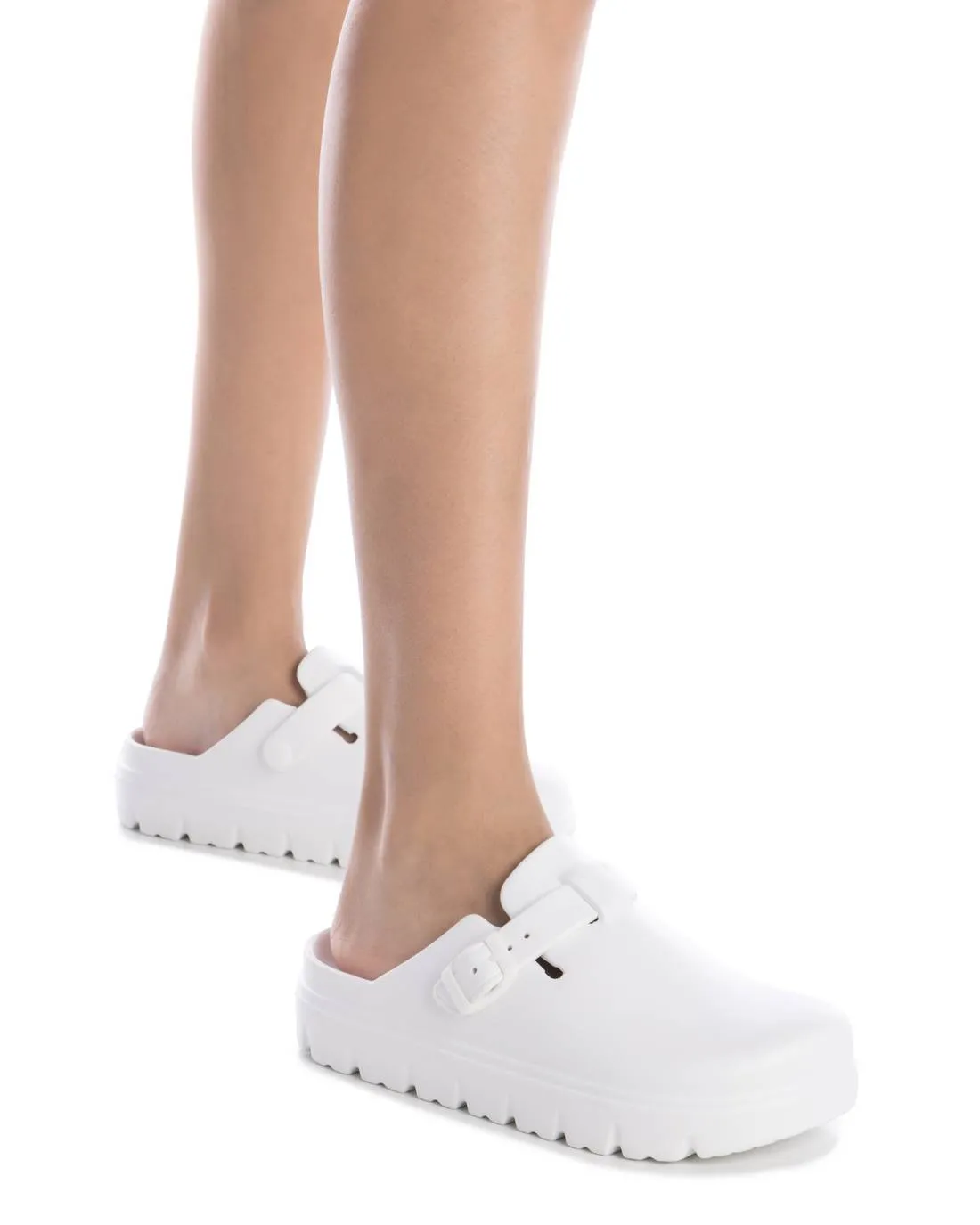 XTI Women's clogs 144137
